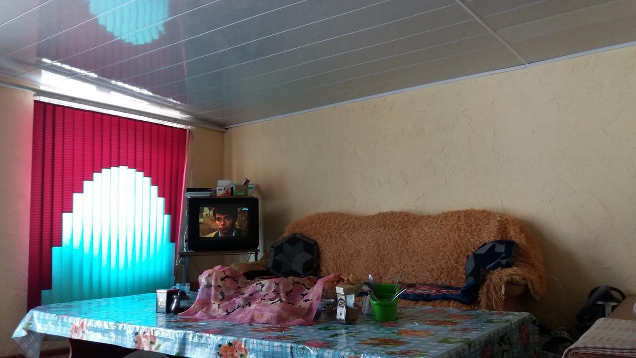 Happy Hostel In Kochkor ภายนอก รูปภาพ